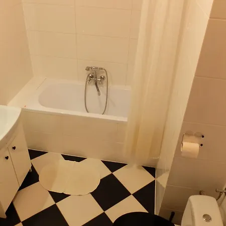 シティ スタジオ アパート ヴロツワフ