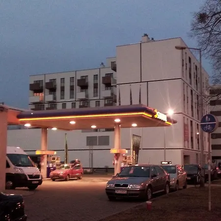 シティ スタジオ アパート ヴロツワフ